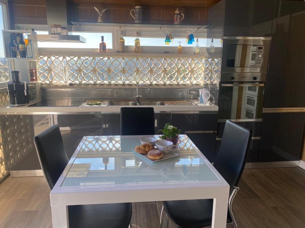 Trasimeno 2 Apartment Casamaggiore Екстериор снимка